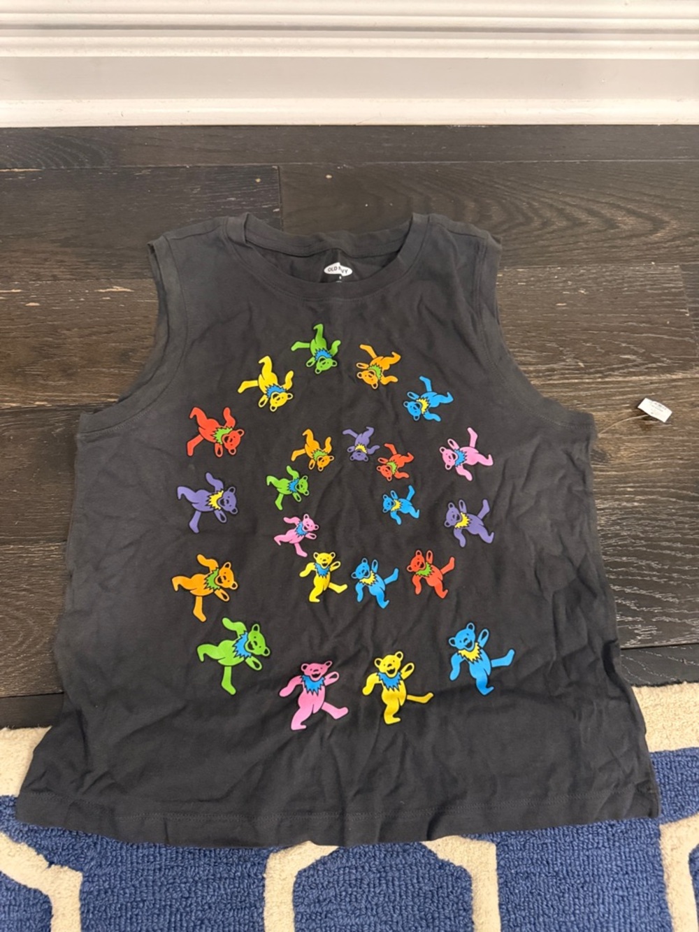 Womens old navy Black Sleeveless Graphic Tee with Colorful Dancing Bears Small